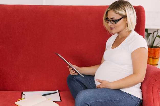 При постановке на учет по беременности в консультации