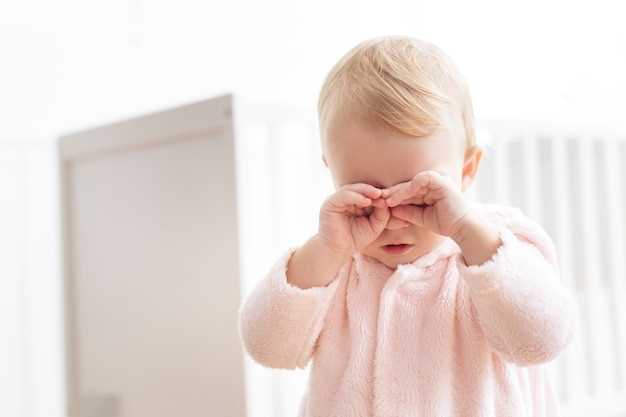 Причины появления гноя в глазах ребенка при простуде
