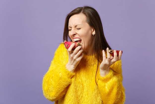 От чего возникает сладкий привкус во рту у женщин?