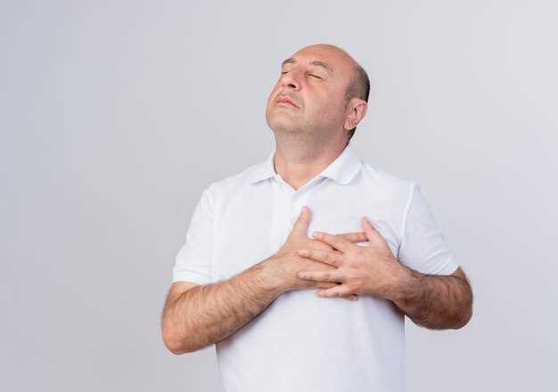 Причины боли в груди у мужчин: что может быть?